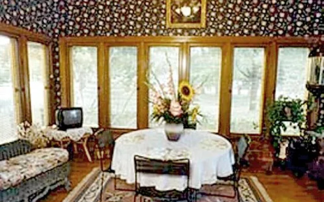 Port City Victorian Inn