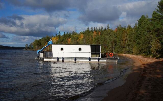 Houseboat Jyväskylä