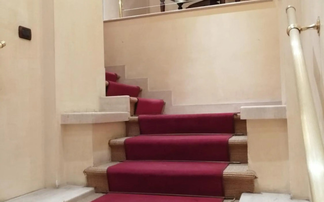 Colosseo Studio Suites