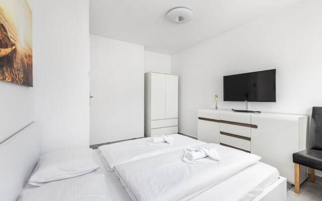 Penthouse Baltic Park 16/331 by Renters