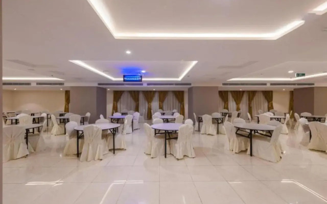 Manazel Al Zaireen Hotel