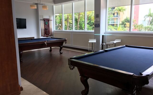 Big Place in Sunny Isles near Beach