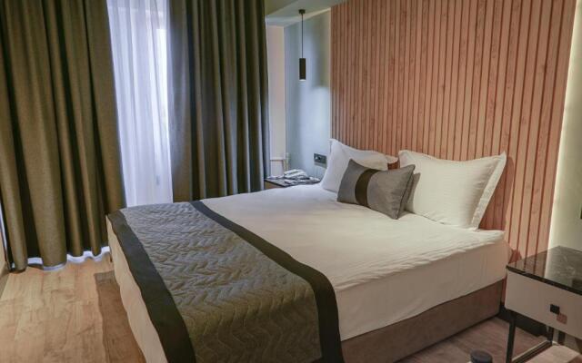 Polek Hotel