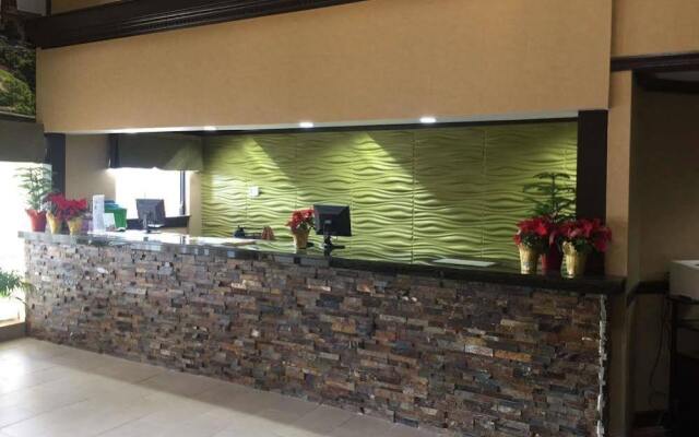 Baymont Inn and Suites Knoxville I75