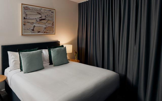Shadow Play by Peppers – Guest Rooms – Melbourne