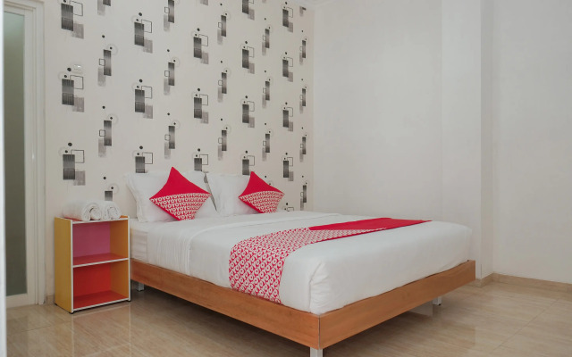 OYO 1454 111 Residence
