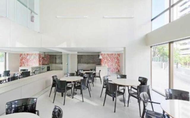 Flat 505, Edf. Home Club Porto Mar
