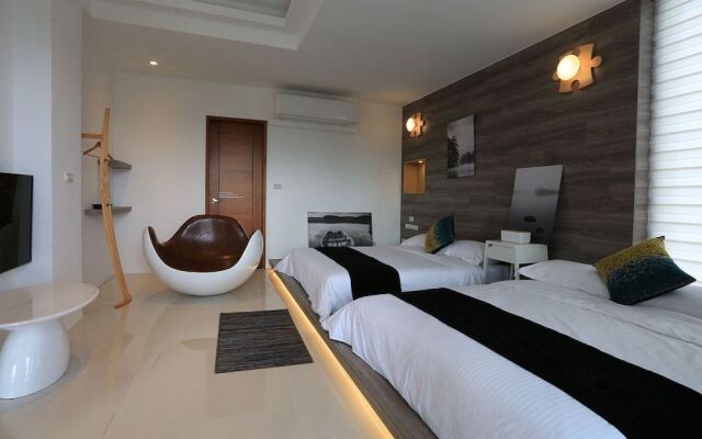 Sixteen Kan B&B