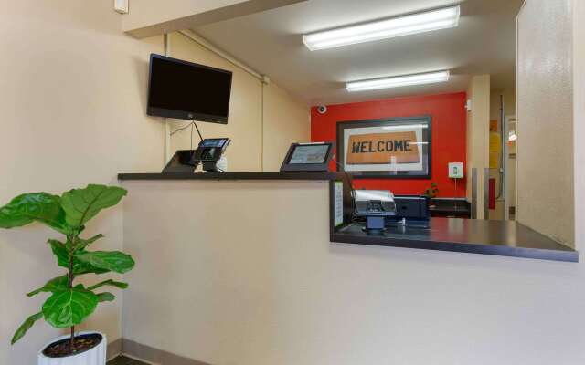 Extended Stay America Select Suites Phoenix Scottsdale North