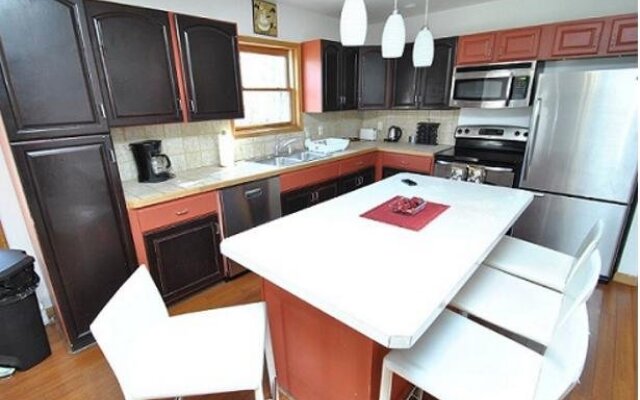 Crystal Ship on Blueberry Hill Home