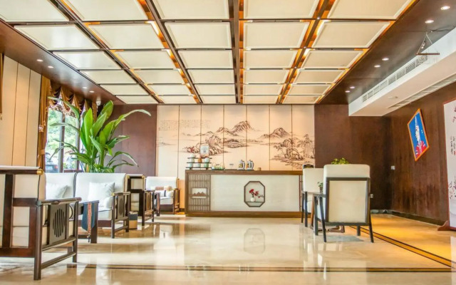 Phoenix International Hotel