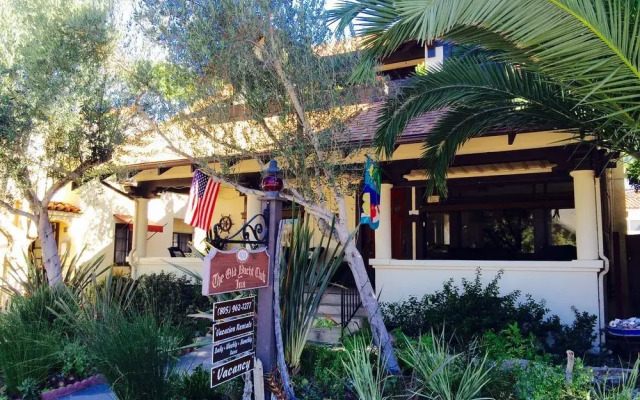 Old Yacht Club Inn Vacation Rentals