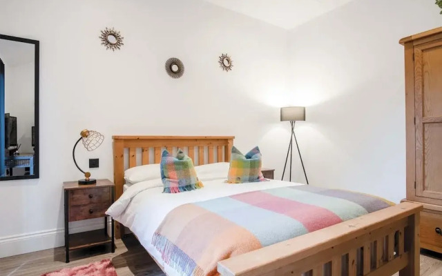 The Shed - 1 Bedroom - Cosheston