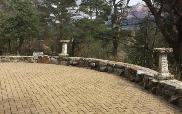 Tigh Stobban Apartment 1