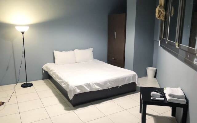 Feng Jia There House