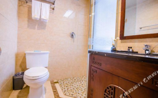Changchun Qianbaidu Hotel