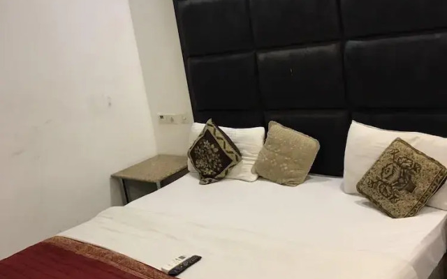 Hotel Satyam - New Delhi Railway Station