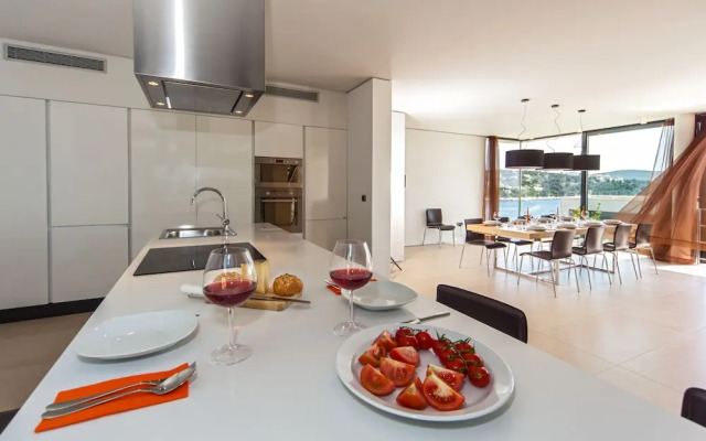 Golden Rays Luxury Villas