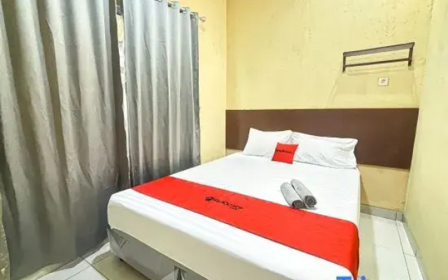 RedDoorz near RS Hermina Tangerang