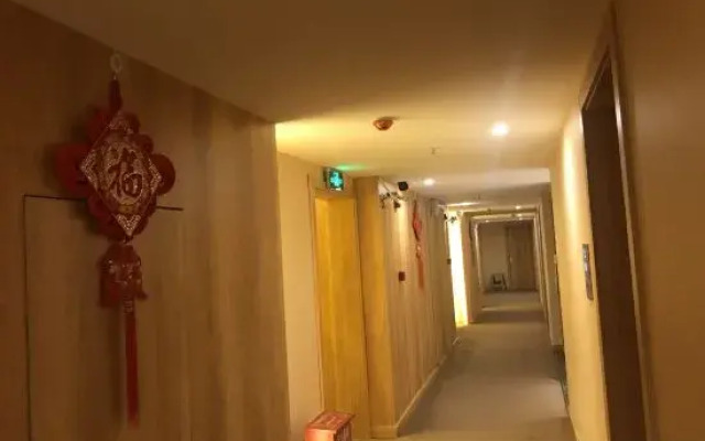 Pu'er Yingtian Hotel