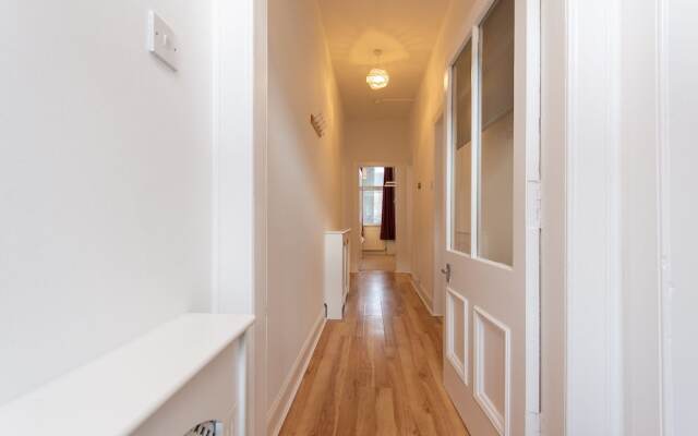 Glebe Street Apartment