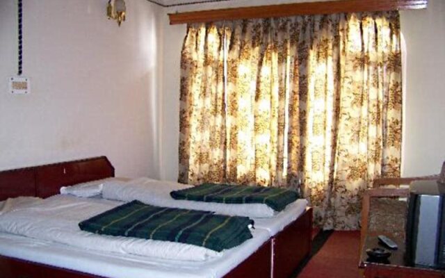 Swiss Hotel Kashmir