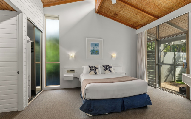 Nautilus Beach Resort by Charlesworth