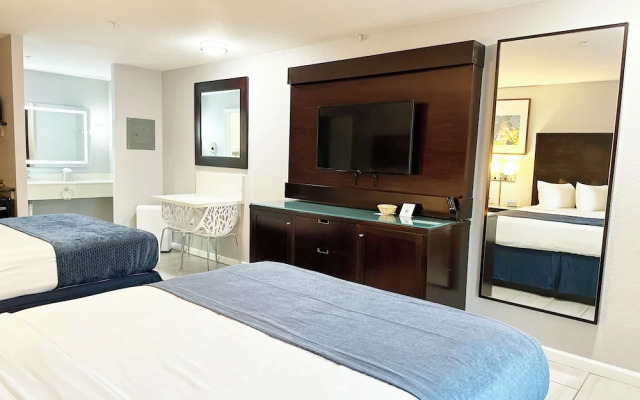 3 Palms Sarasota Suites