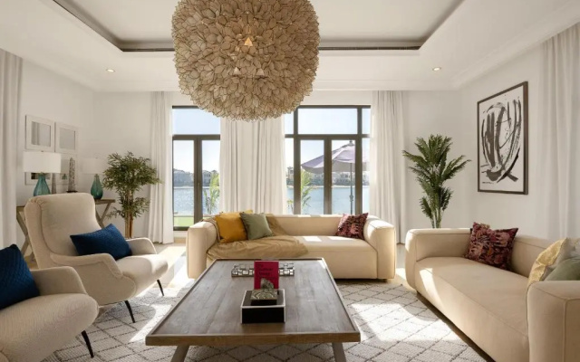 Maison Privee - Villa on Beach w Private Pool The Palm Jumeirah