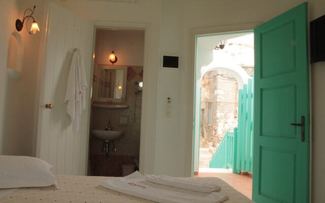 Hotel Anixis