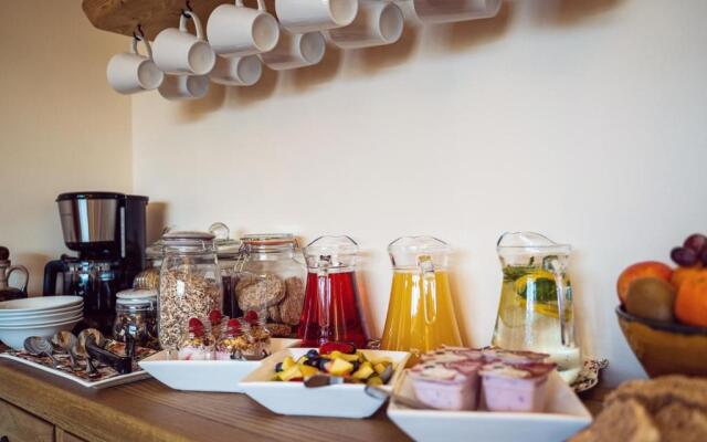 Ross Beach Family Farmhouse B&B