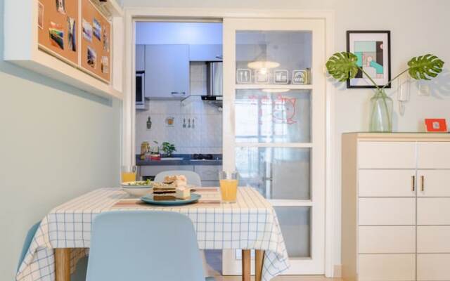 Locals Boutique Apartment Lujiang No.4