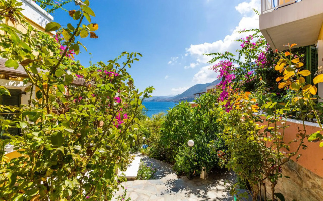 Ormos Atalia Aparthotel