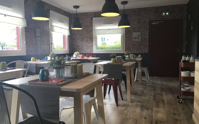 SO'LODGE Hôtel Niort A83