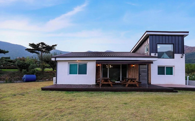 Pohang Haneulbyeoliyagi Pension