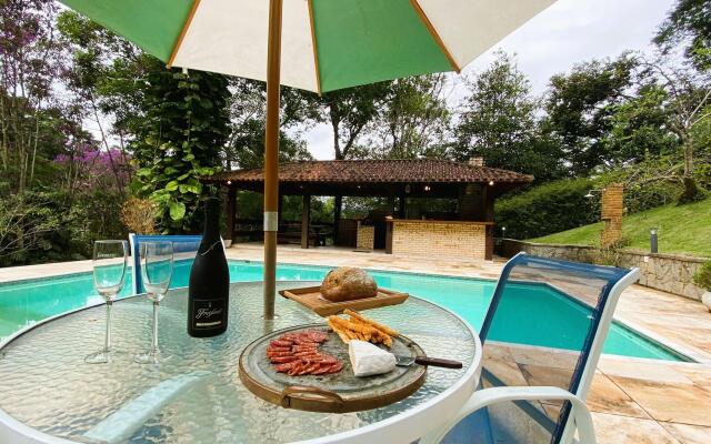 Casa Vargem Alegre, 4 quartos, piscina, gourmet e condomínio completo