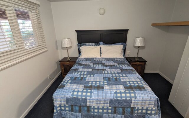 Majestic Rockies Motel