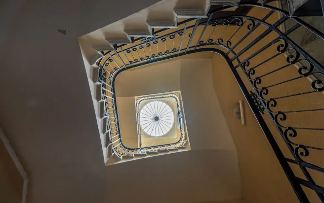 Amari Elegant Apartment