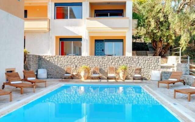 Glyfa Apartments