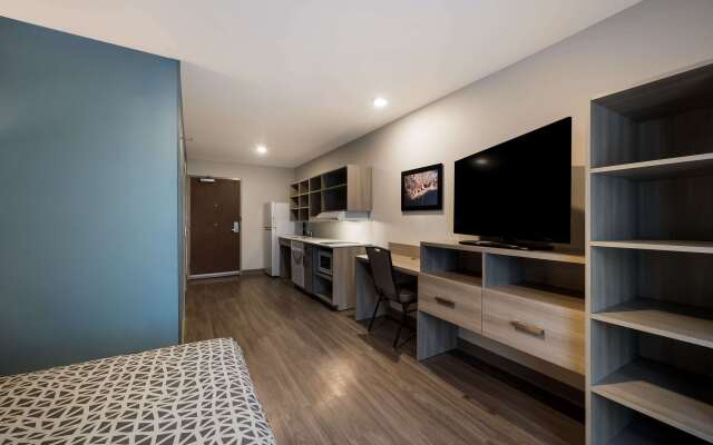 Woodspring Suites Wixom - Novi