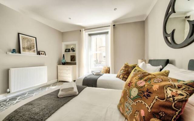 Spacious And Beautiful 2Br Flat In Morningside