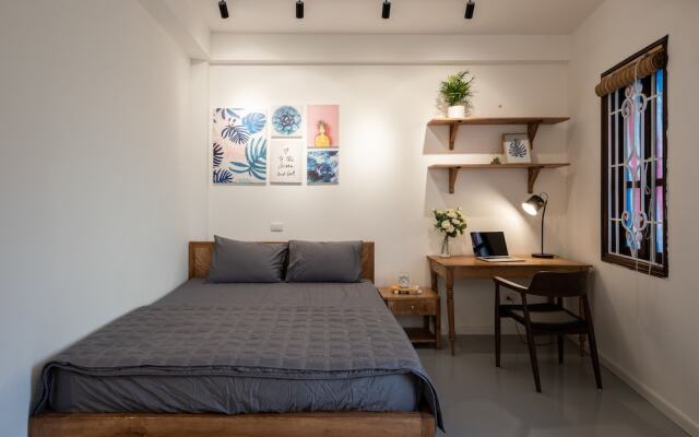 HOME KEY - Home Away From Home