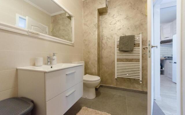 Bliss Apartment
