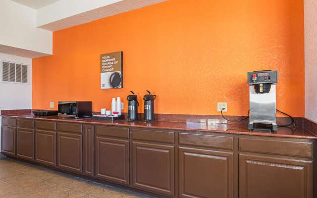 Motel 6 Waterloo, IA - Crossroads Mall - Cedar Falls