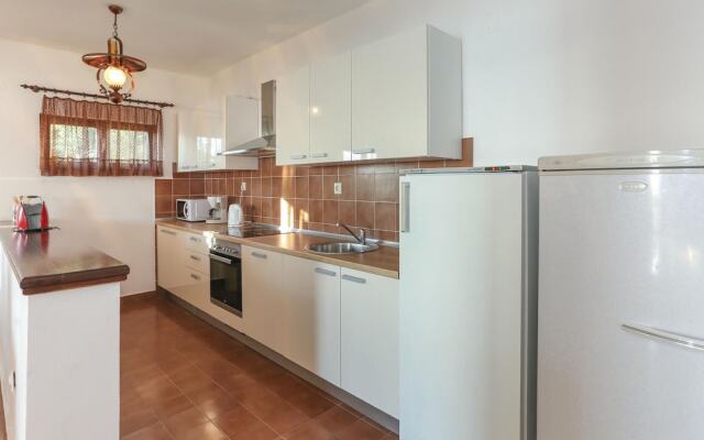 Awesome Home in Pisak With Wifi and 4 Bedrooms