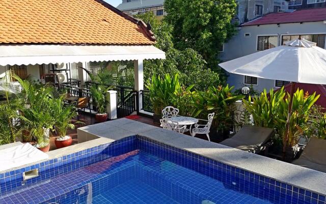 Nou's River Hotel