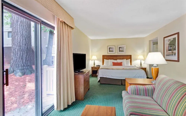 Hawthorn Suites by Wyndham Merrimack/Nashua Area