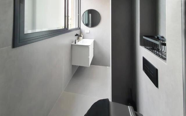 Design 3 Bdr Huge Rooftop Beach Side #TL57