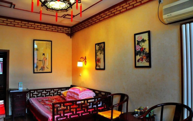 Double Happiness Beijing Courtyard Hotel