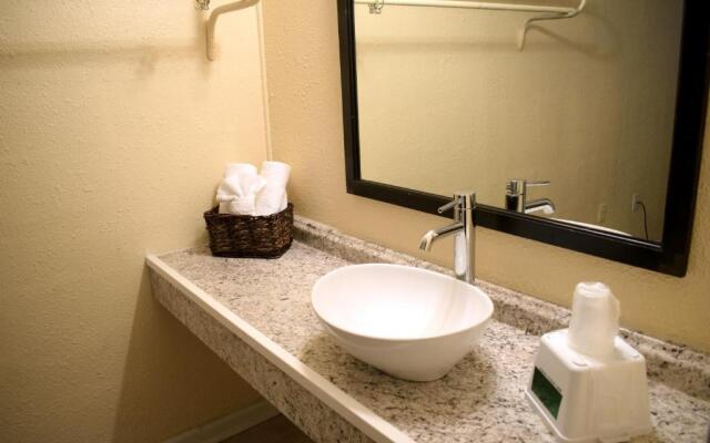 Red Carpet Inn Battleboro